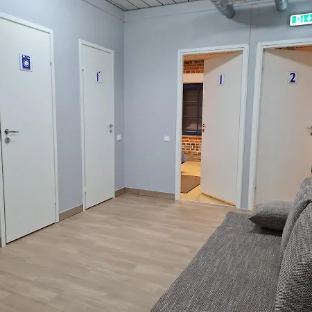 بيت شباب Port