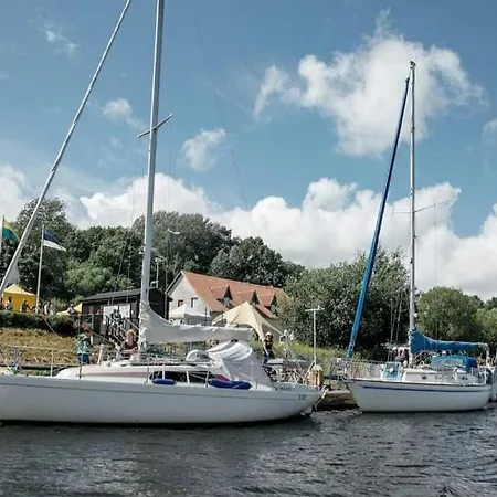 Port بيت شباب نارفا